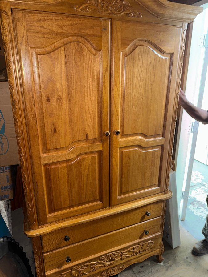 10 x 10 storage unit in San Diego, CA