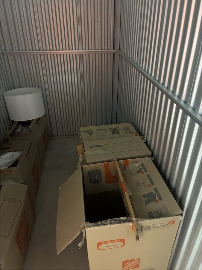 5 x 10 storage unit in Long Island City, NY