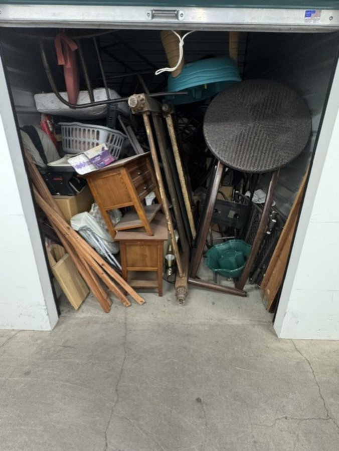 8 x 10 storage unit in Las Vegas, NV