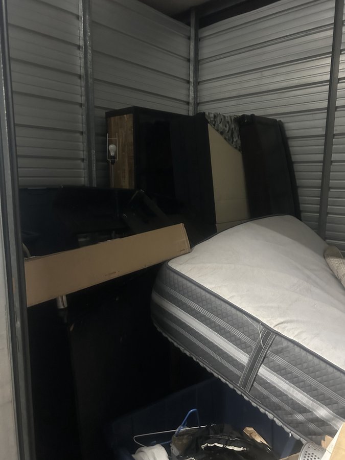 10 x 10 storage unit in Las Vegas, NV