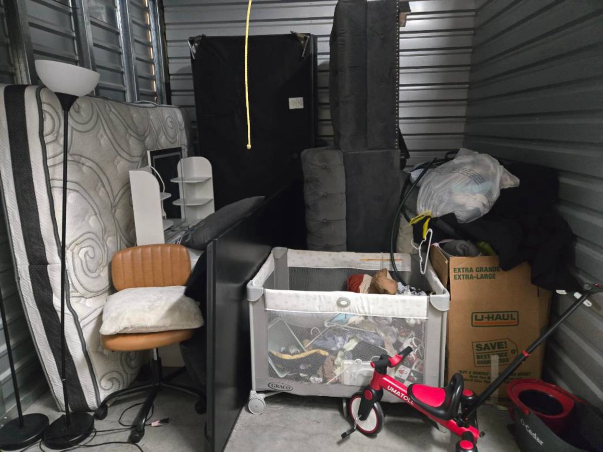 10 x 10 storage unit in Las Vegas, NV