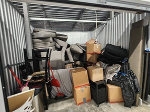 10 x 10 unit in Aurora