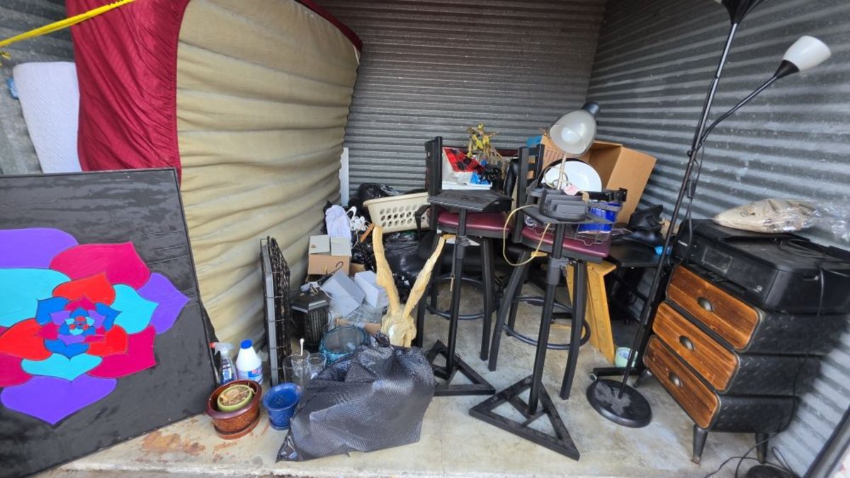 10 x 10 storage unit in Opa-locka, FL