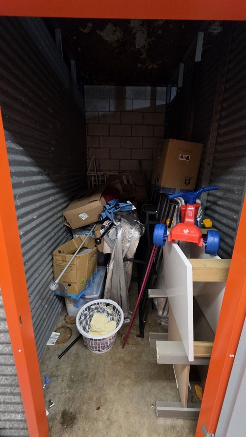 5 x 10 storage unit in Opa-locka, FL