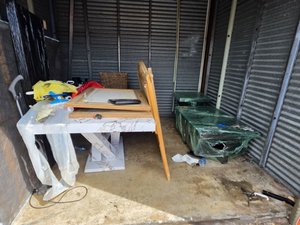 10 x 10 unit in Opa-locka