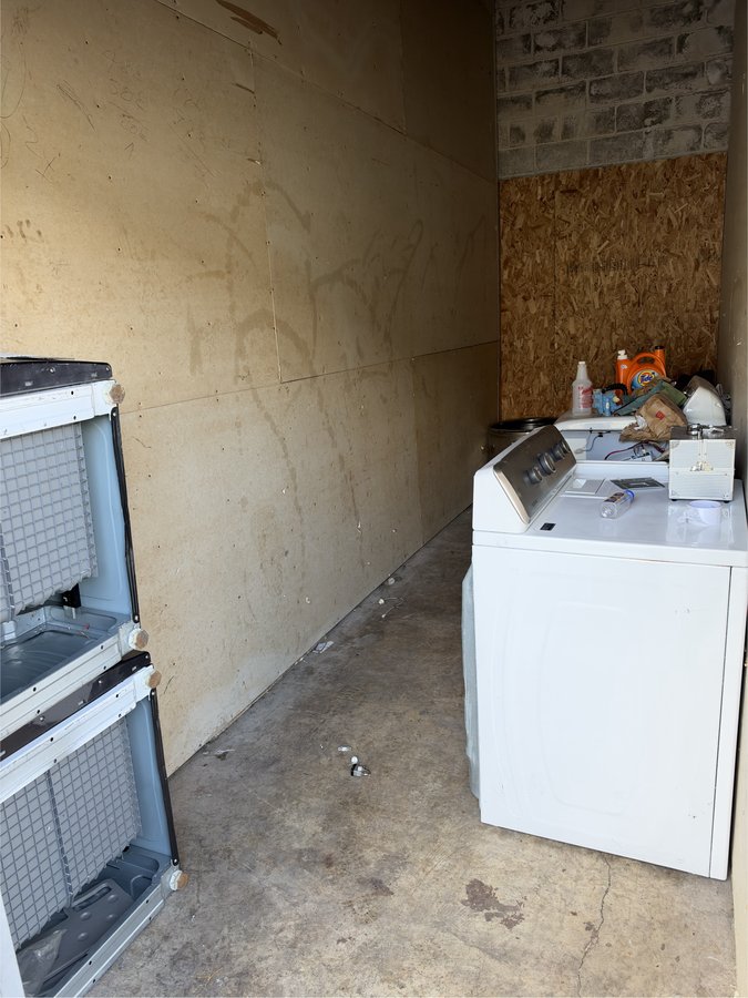 5 x 20 storage unit in Portland, OR