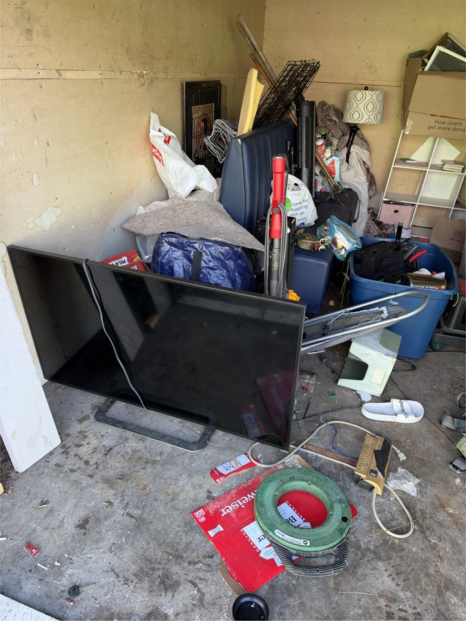 10 x 15 storage unit in Portland, OR