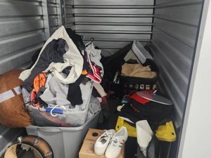 5 x 10 unit in Oakland