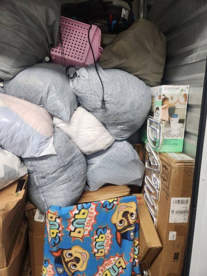 5 x 4 storage unit in Oakland, CA