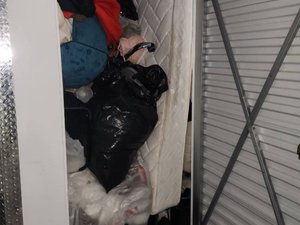 5 x 5 unit in Oakland