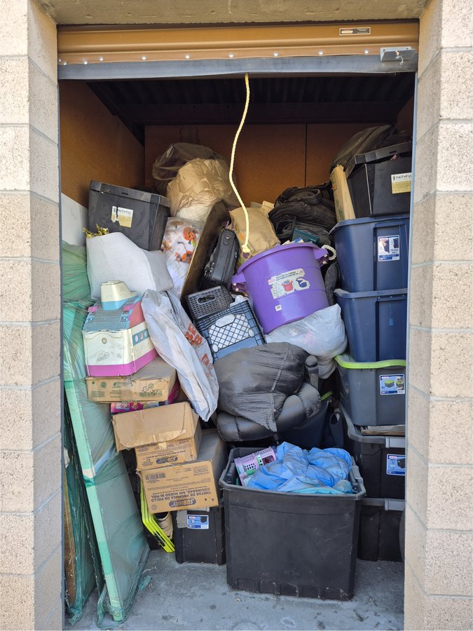 6 x 6 storage unit in Colton, CA