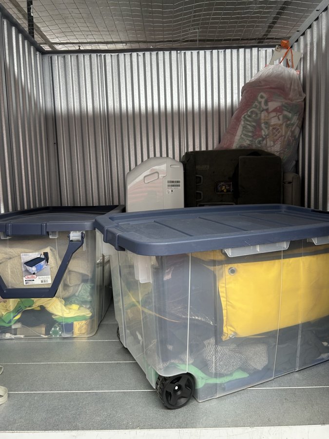 5 x 5 storage unit in Long Island City, NY
