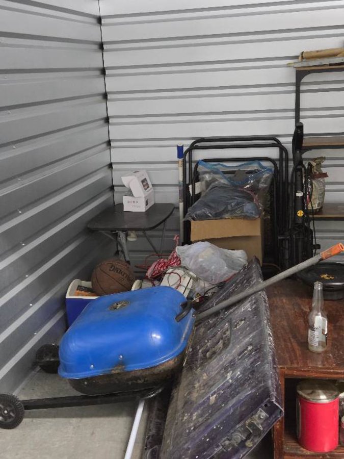 10 x 10 storage unit in Las Vegas, NV