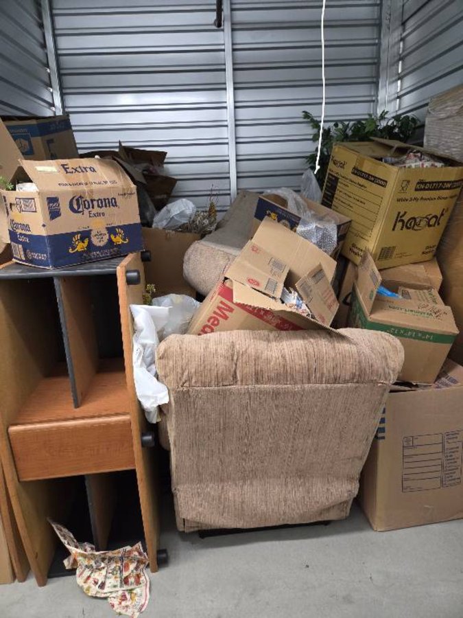 10 x 10 storage unit in Las Vegas, NV