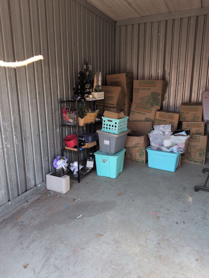 10 x 15 storage unit in Southfield, MI
