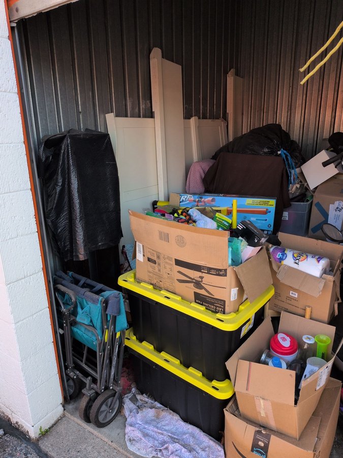 10 x 10 storage unit in Southfield, MI