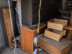 10 x 15 unit in Southfield