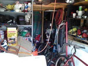 10 x 30 storage unit in Hayward, CA