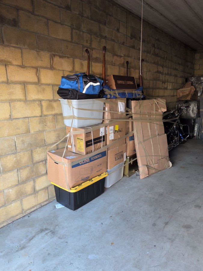 10 x 30 storage unit in Southfield, MI