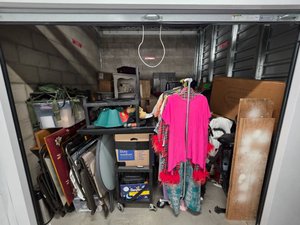 10 x 10 unit in Irvine