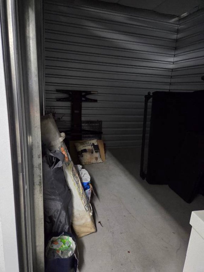 10 x 15 storage unit in Las Vegas, NV