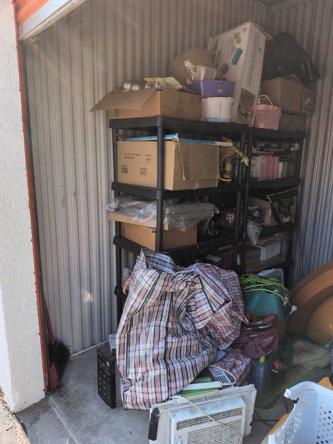 10 x 10 storage unit in Southfield, MI