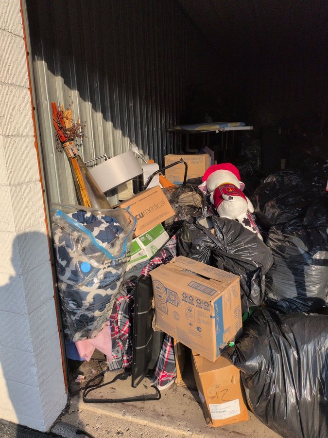 10 x 25 storage unit in Southfield, MI