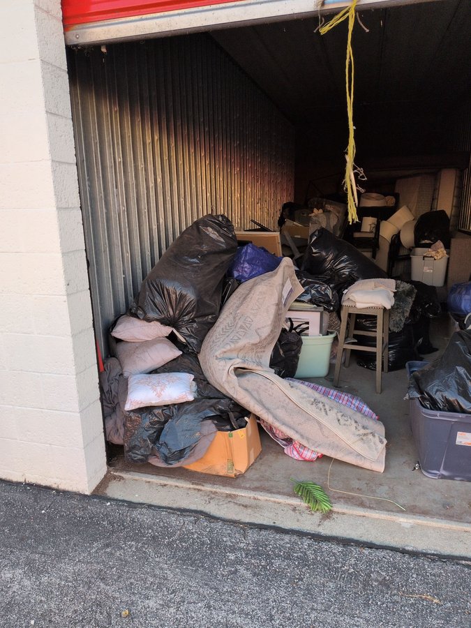 10 x 30 storage unit in Southfield, MI
