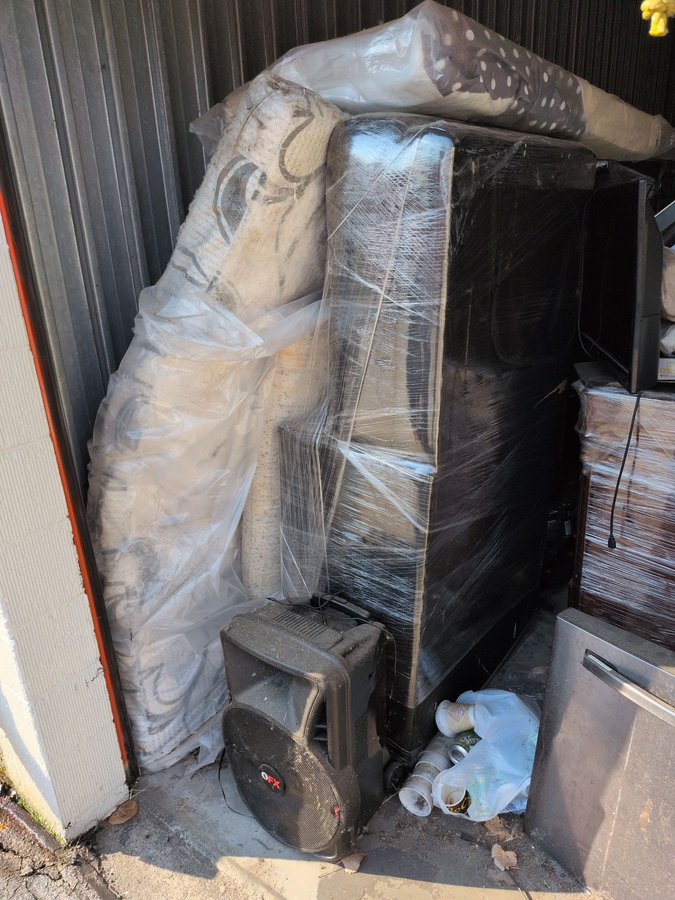 10 x 20 storage unit in Southfield, MI