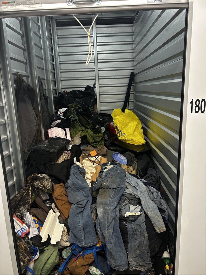 5 x 10 storage unit in Eagle River, AK