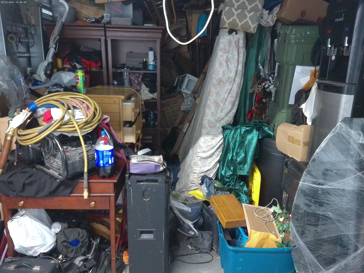 10 x 20 storage unit in Glendale, AZ