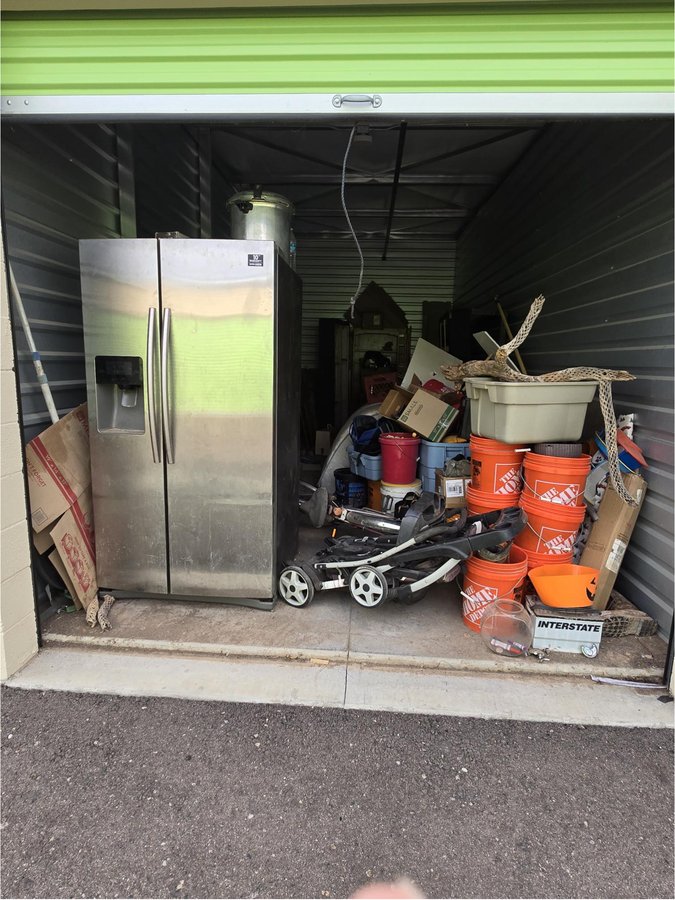 10 x 25 storage unit in Peoria, AZ