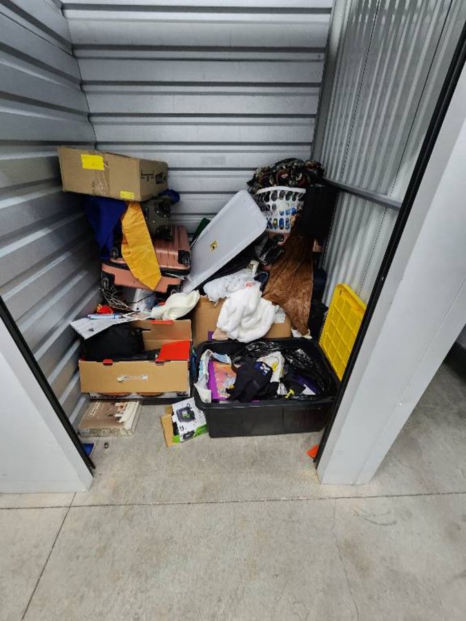 5 x 5 storage unit in Las Vegas, NV