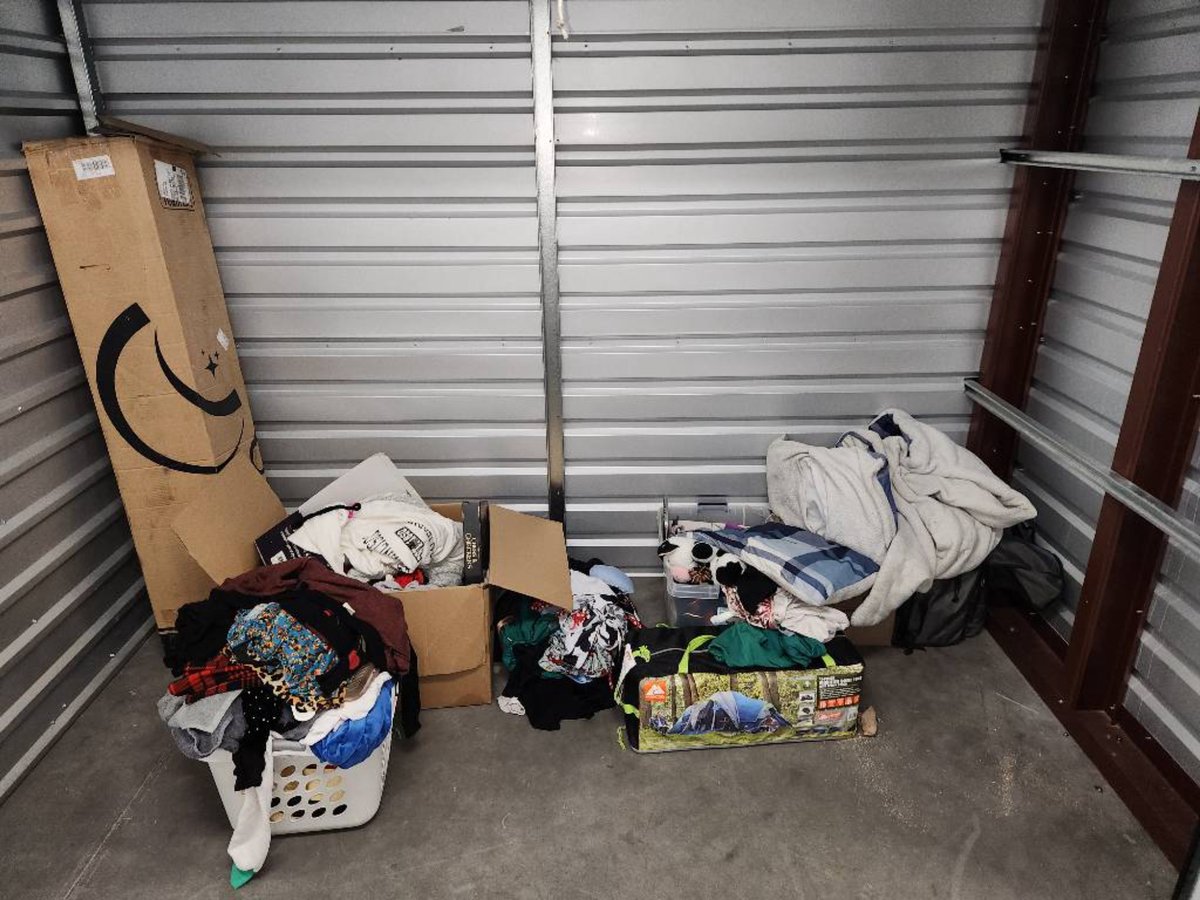10 x 5 storage unit in Phoenix, AZ