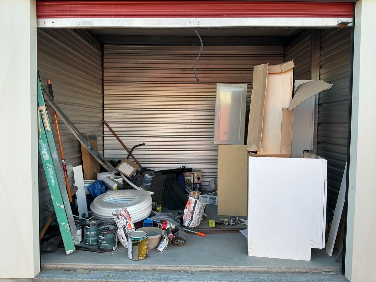 10 x 10 storage unit in Pasco, WA