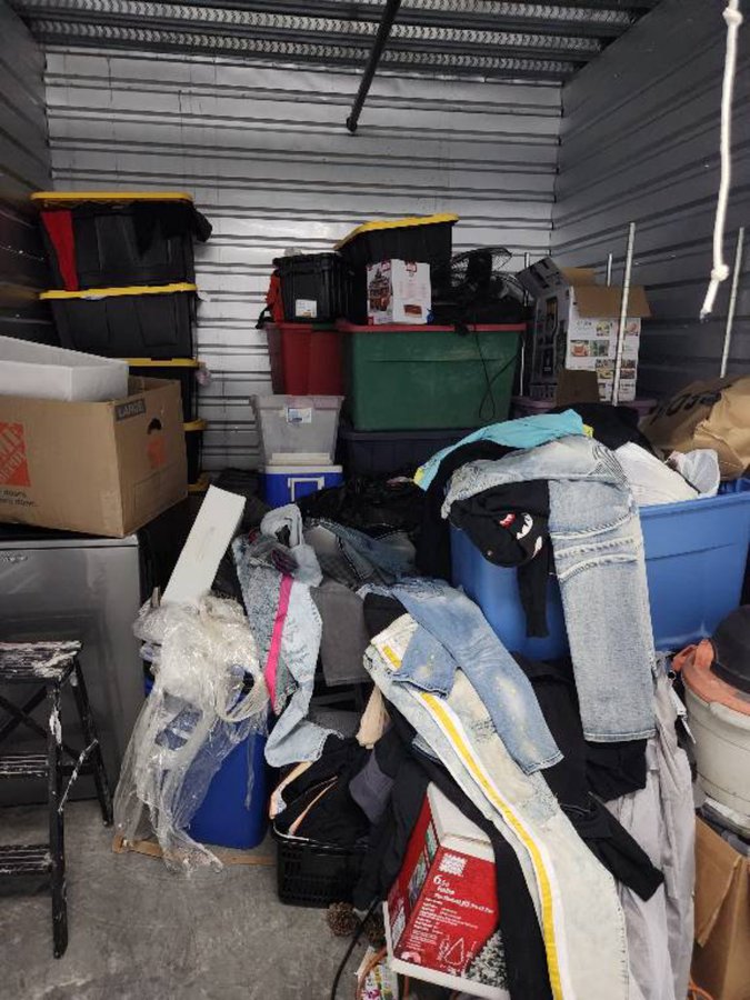 10 x 15 storage unit in Vallejo, CA