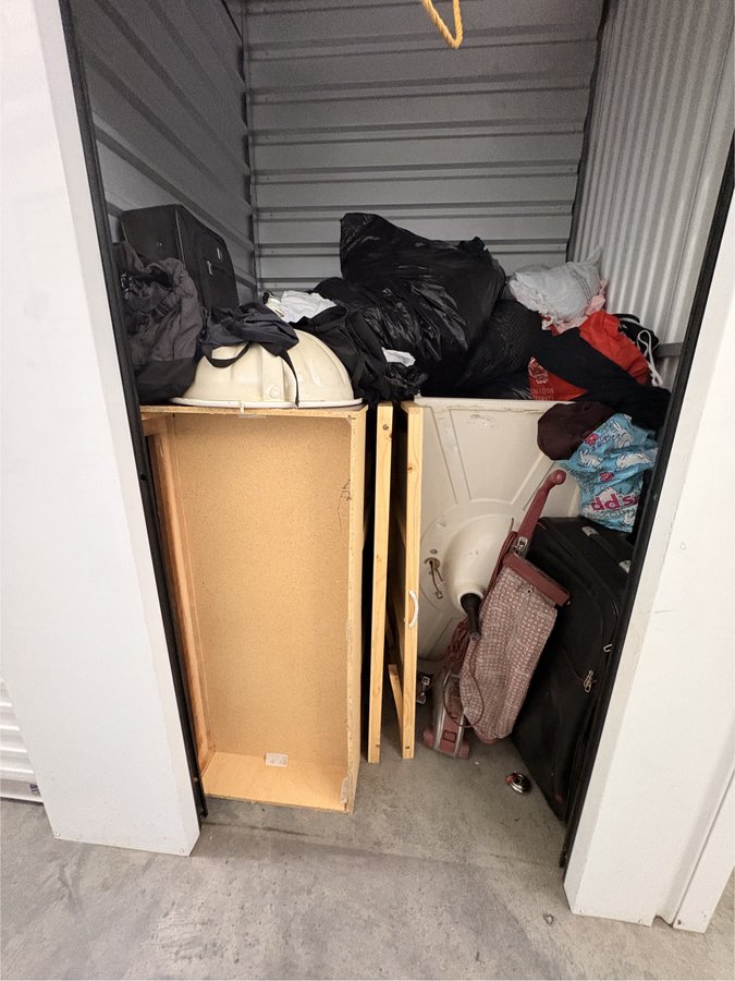 5 x 5 storage unit in San Bernardino, CA