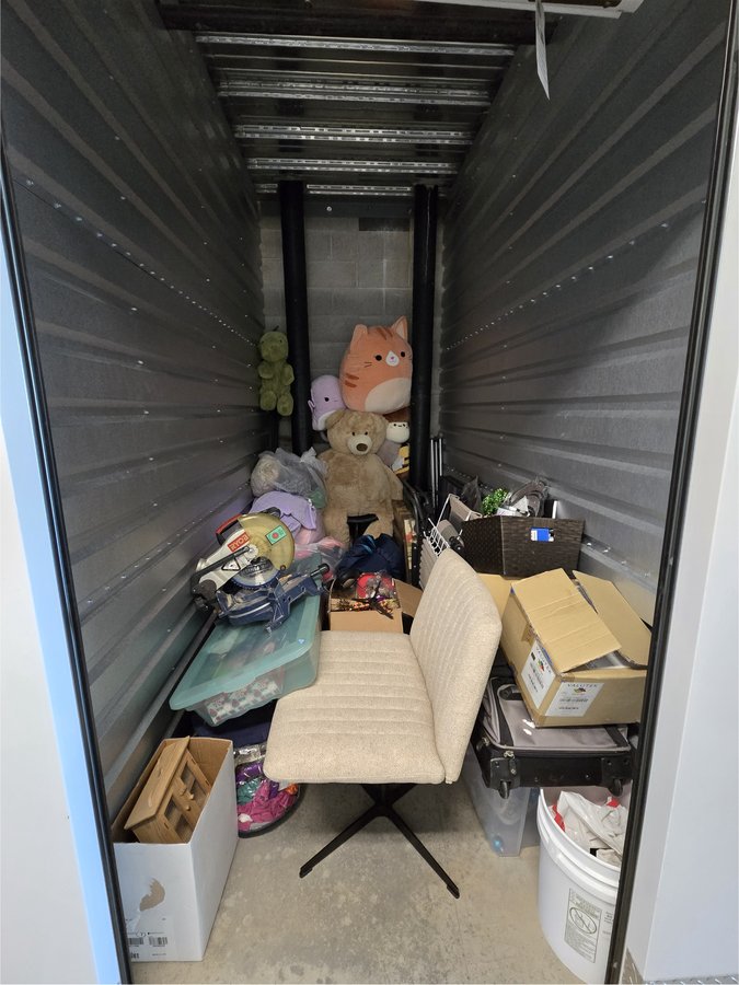 5 x 10 storage unit in Santa Rosa, CA