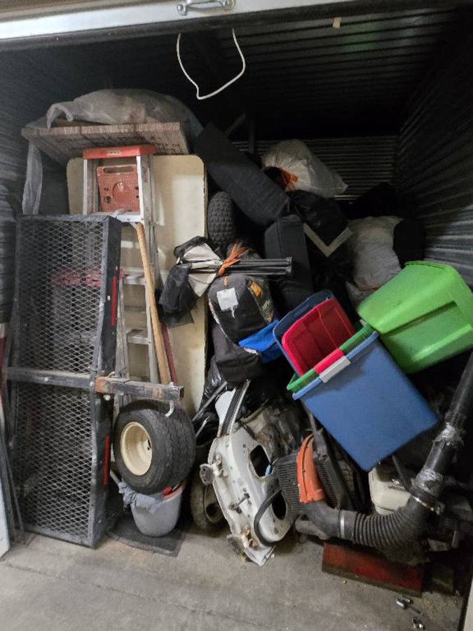 7 x 10 storage unit in Glendale, AZ