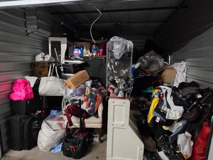 10 x 15 unit in Glendale
