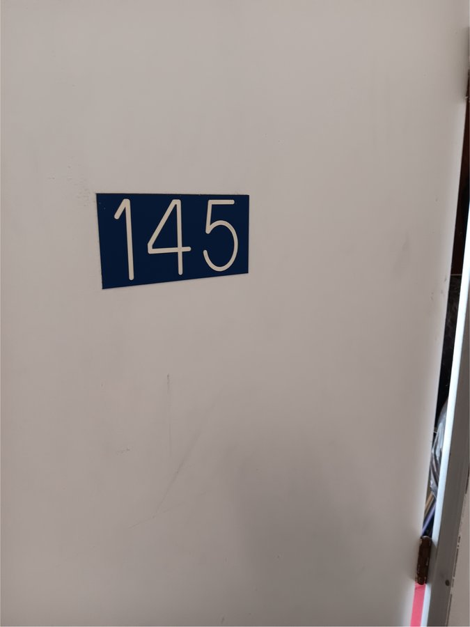 5 x 5 storage unit in Hayward, CA