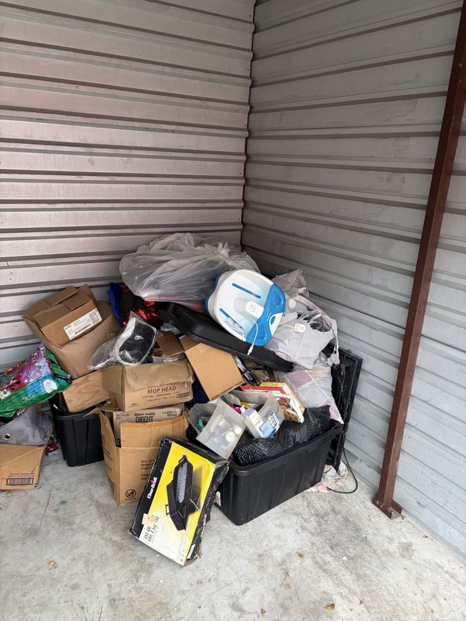 10 x 10 storage unit in Lake Worth, FL