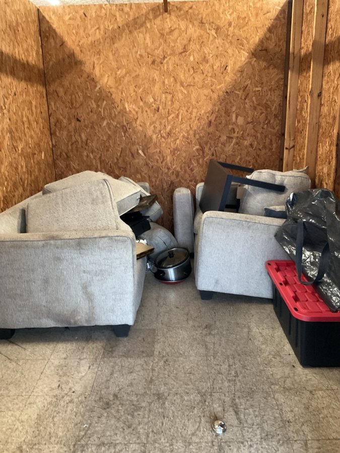 7 x 10 storage unit in Midfield, AL