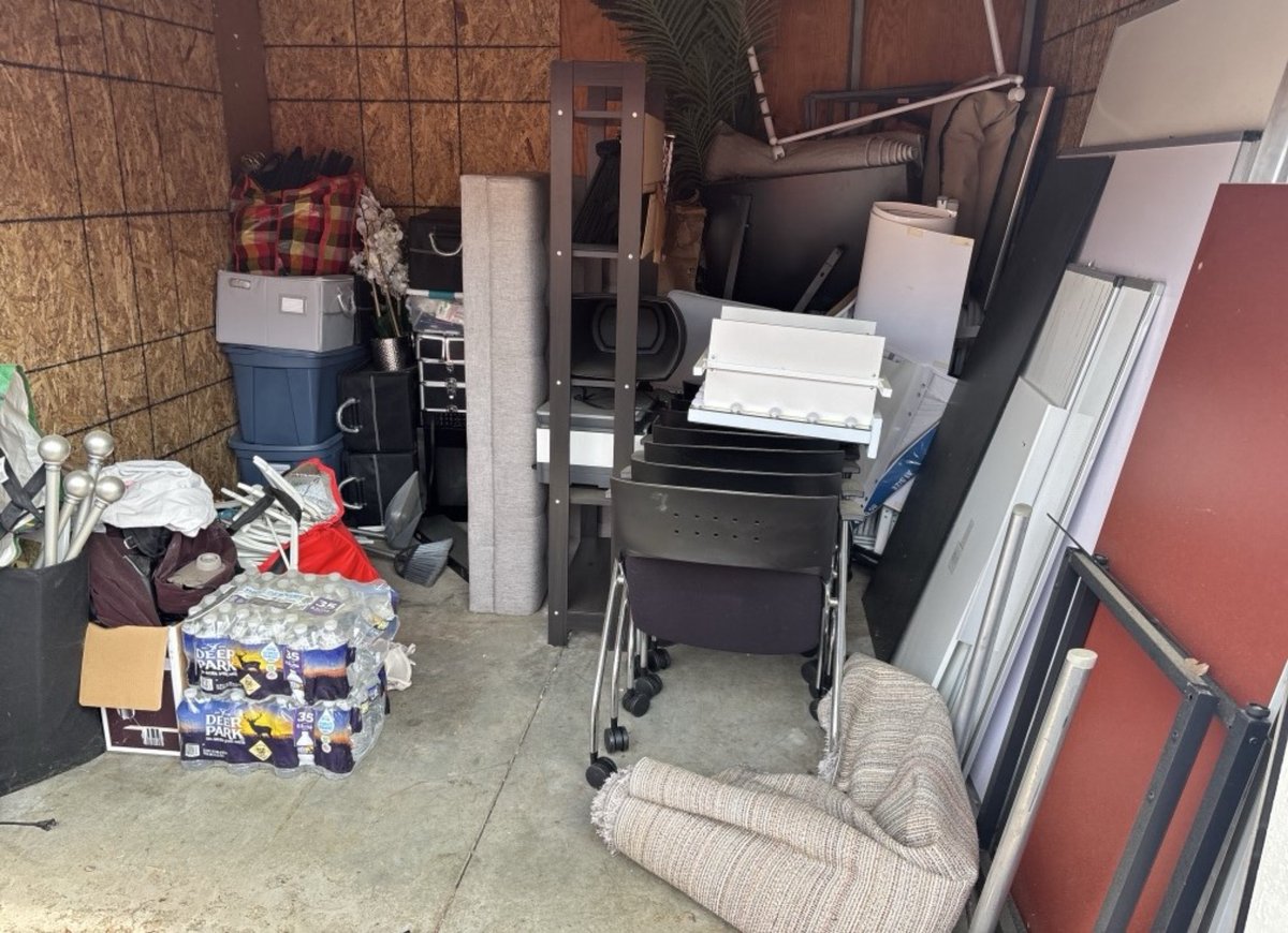 10 x 10 storage unit in Tucker, GA