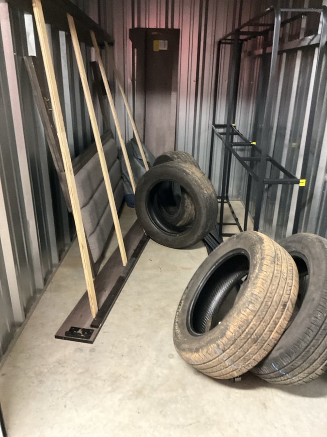 5 x 10 storage unit in Tuscaloosa, AL