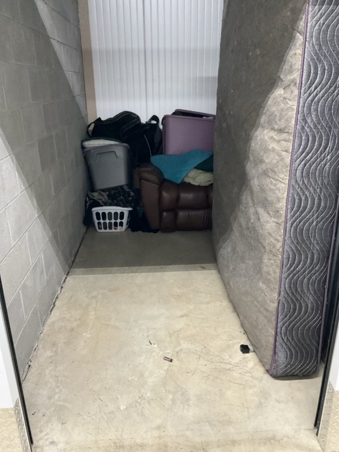 5 x 10 storage unit in Tuscaloosa, AL