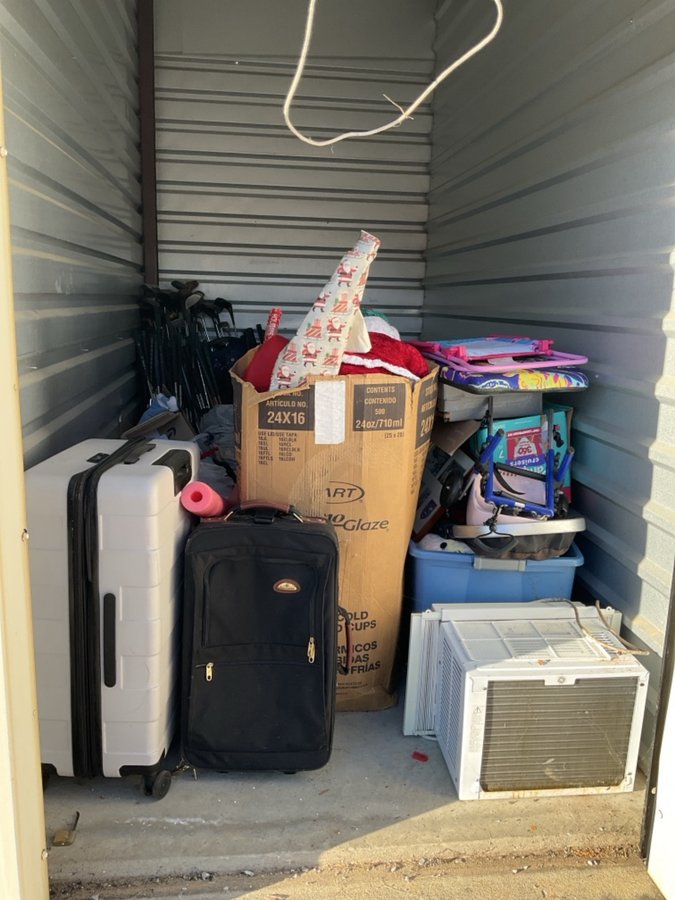 5 x 10 storage unit in Northport, AL
