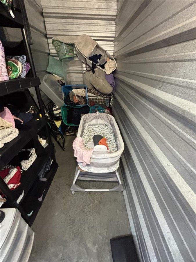 5 x 10 storage unit in Clearwater, FL