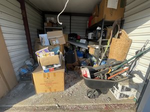 10 x 10 unit in Pleasant Valley