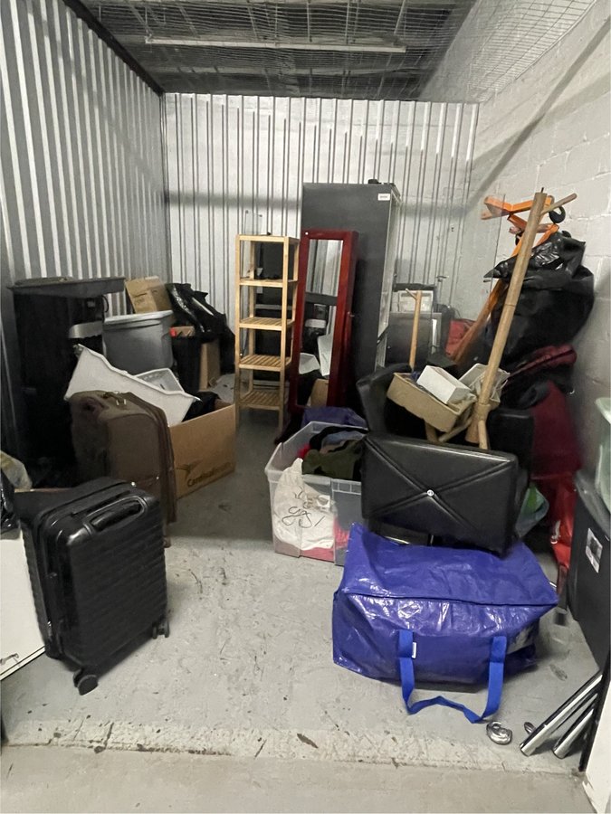 10 x 15 storage unit in Pittsburgh, PA